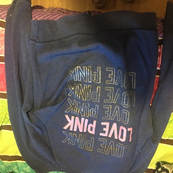 Two Victoria secret pink crew necks - Picture 3 of 3